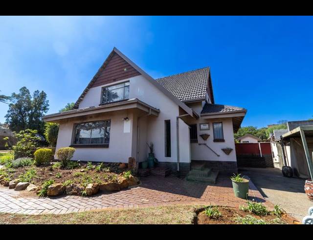 5 BEDROOM HOUSE FOR SALE IN LINMEYER